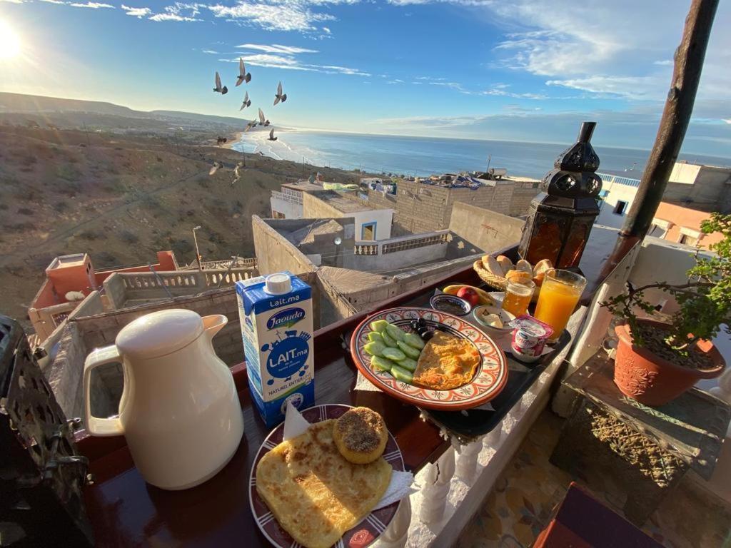 Red Carpet Surf House Apartment Taghazout Bagian luar foto