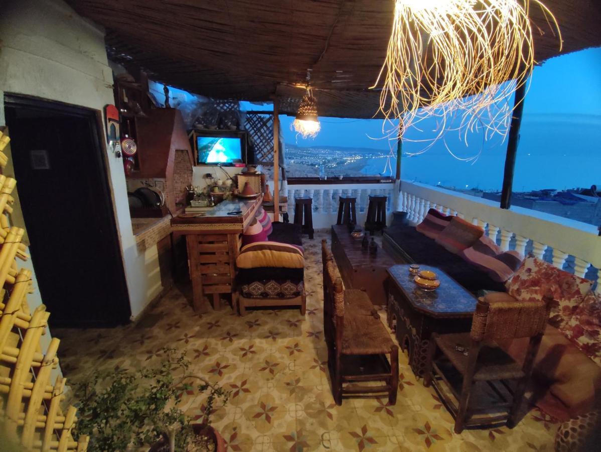 Red Carpet Surf House Apartment Taghazout Bagian luar foto