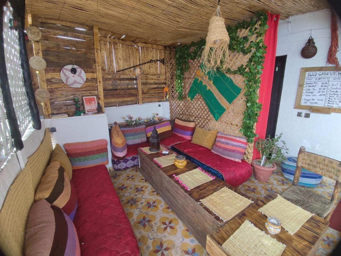 Red Carpet Surf House Apartment Taghazout Bagian luar foto