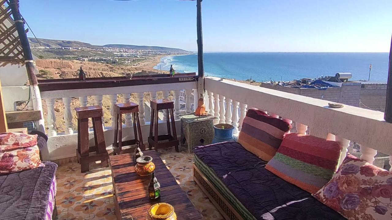 Red Carpet Surf House Apartment Taghazout Bagian luar foto